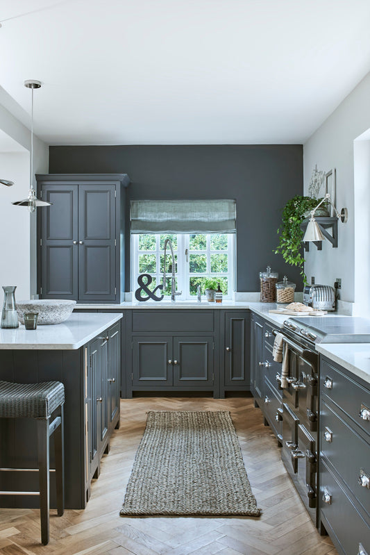 A Chichester kitchen & laundry in West Sussex