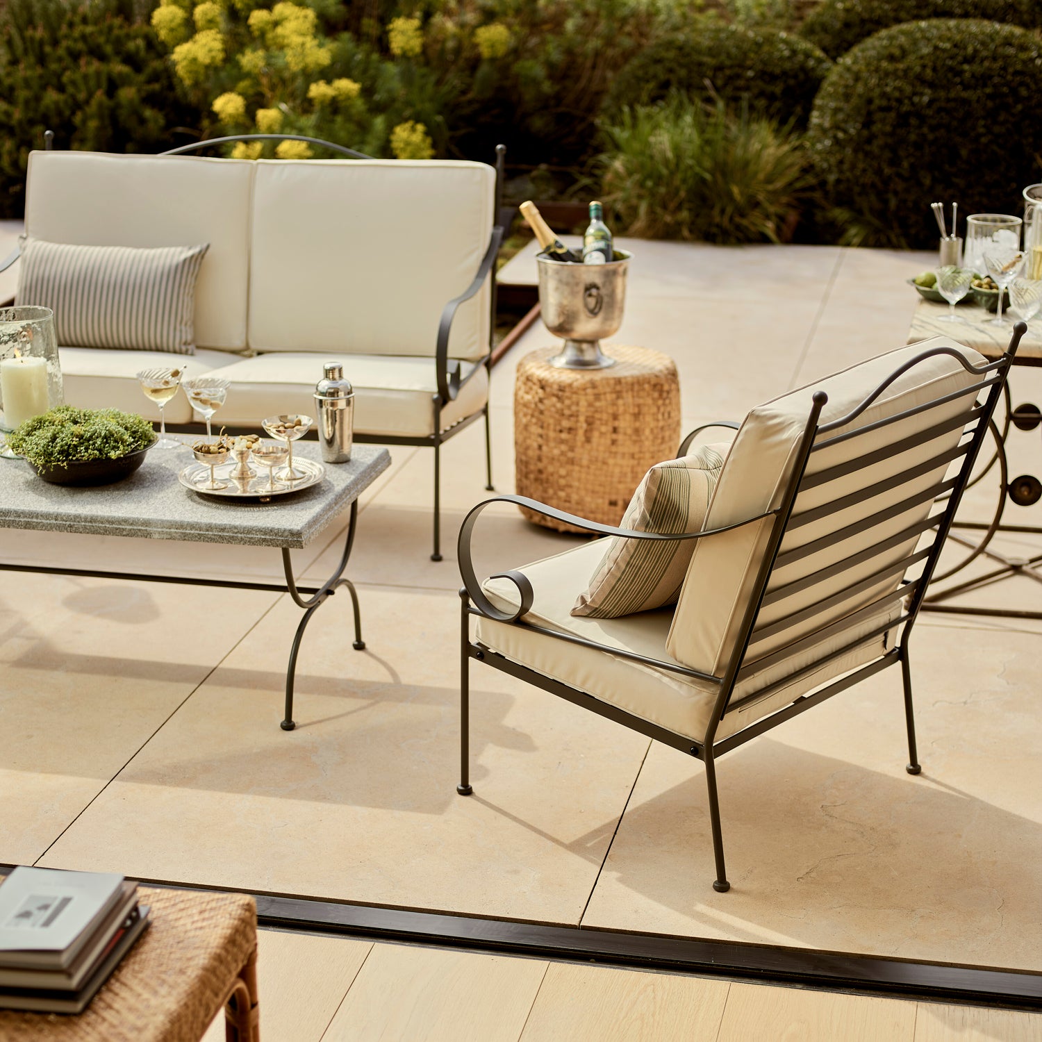 Neptune Garden Sets Cheltenham 4 Seater Garden Lounge Set with Natural Cushions