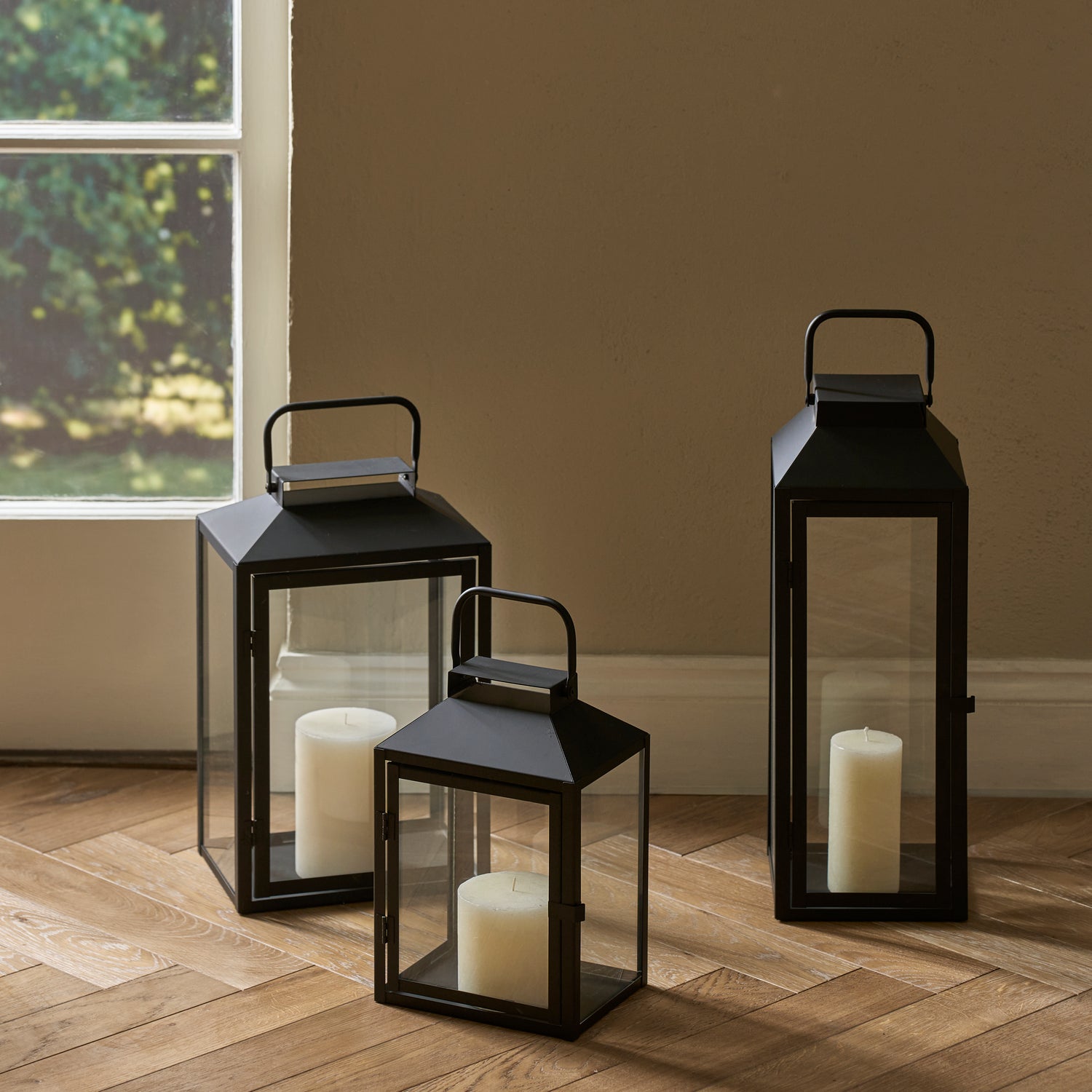 Neptune Accessories_Living accessories_Decorative accessories Browning Lantern