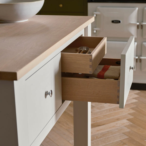 Neptune Kitchen_Kitchen furniture_Kitchen free standing Charlecote Medium Kitchen Island with Oak Top, 120cm