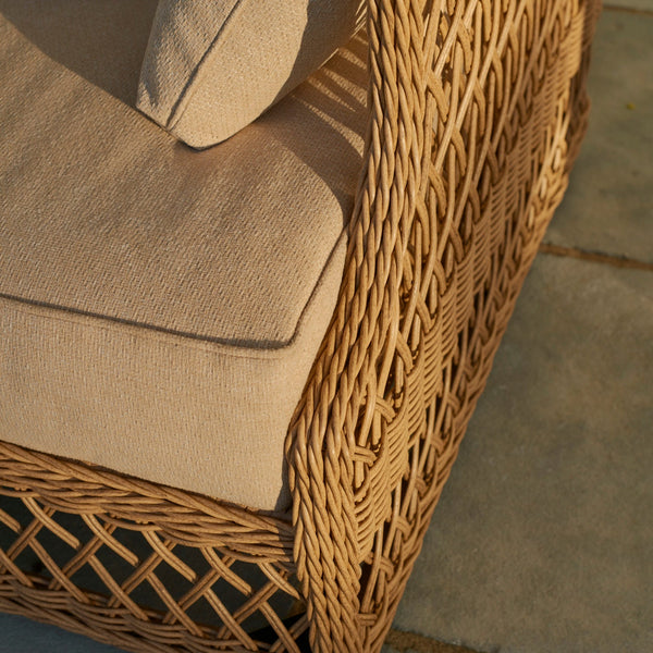 Neptune Sofas Longmeadow 2 Seater Sofa with Cushions