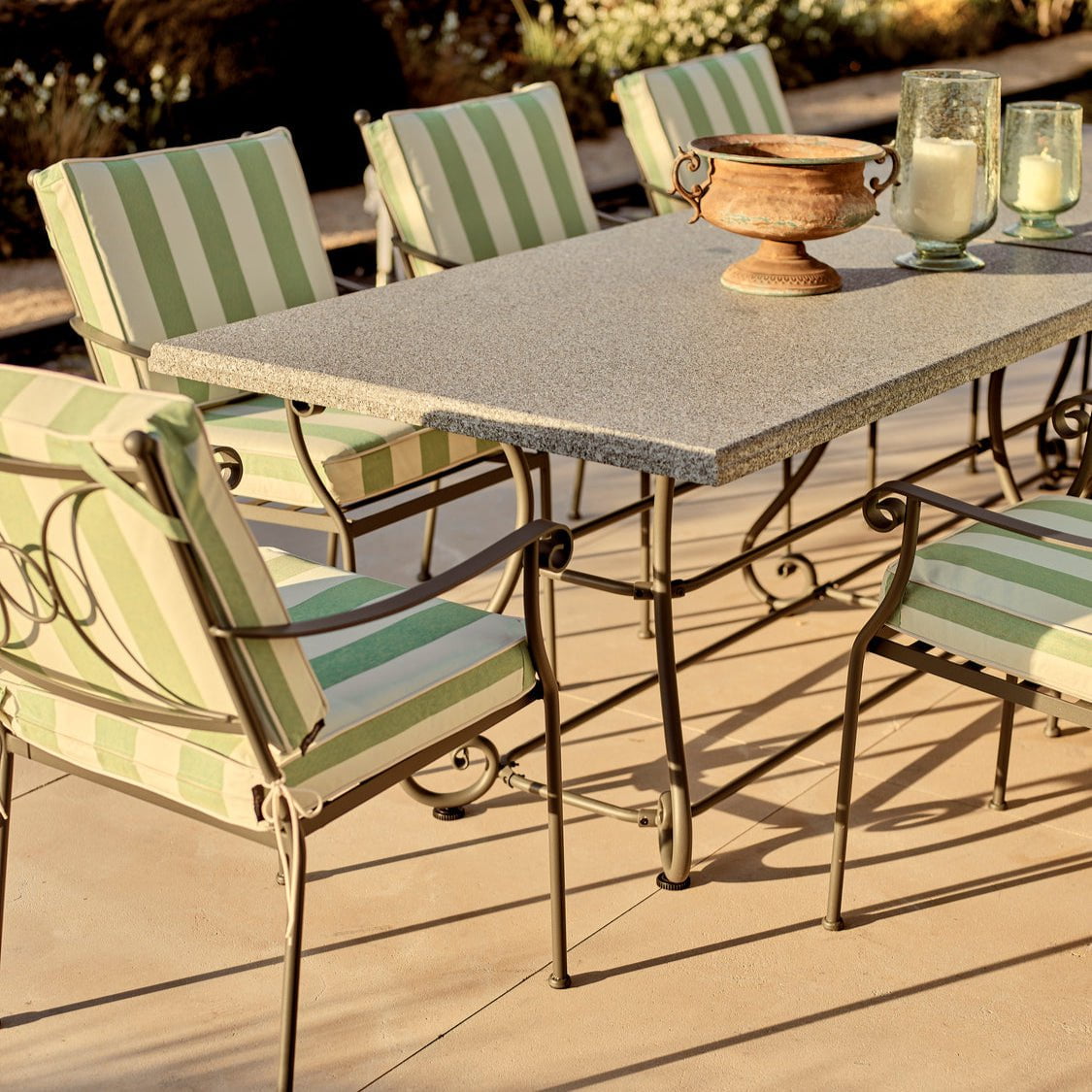 Neptune Garden Sets Cheltenham 8 Seater Rectangular Dining Set with Green Striped Carver Chairs