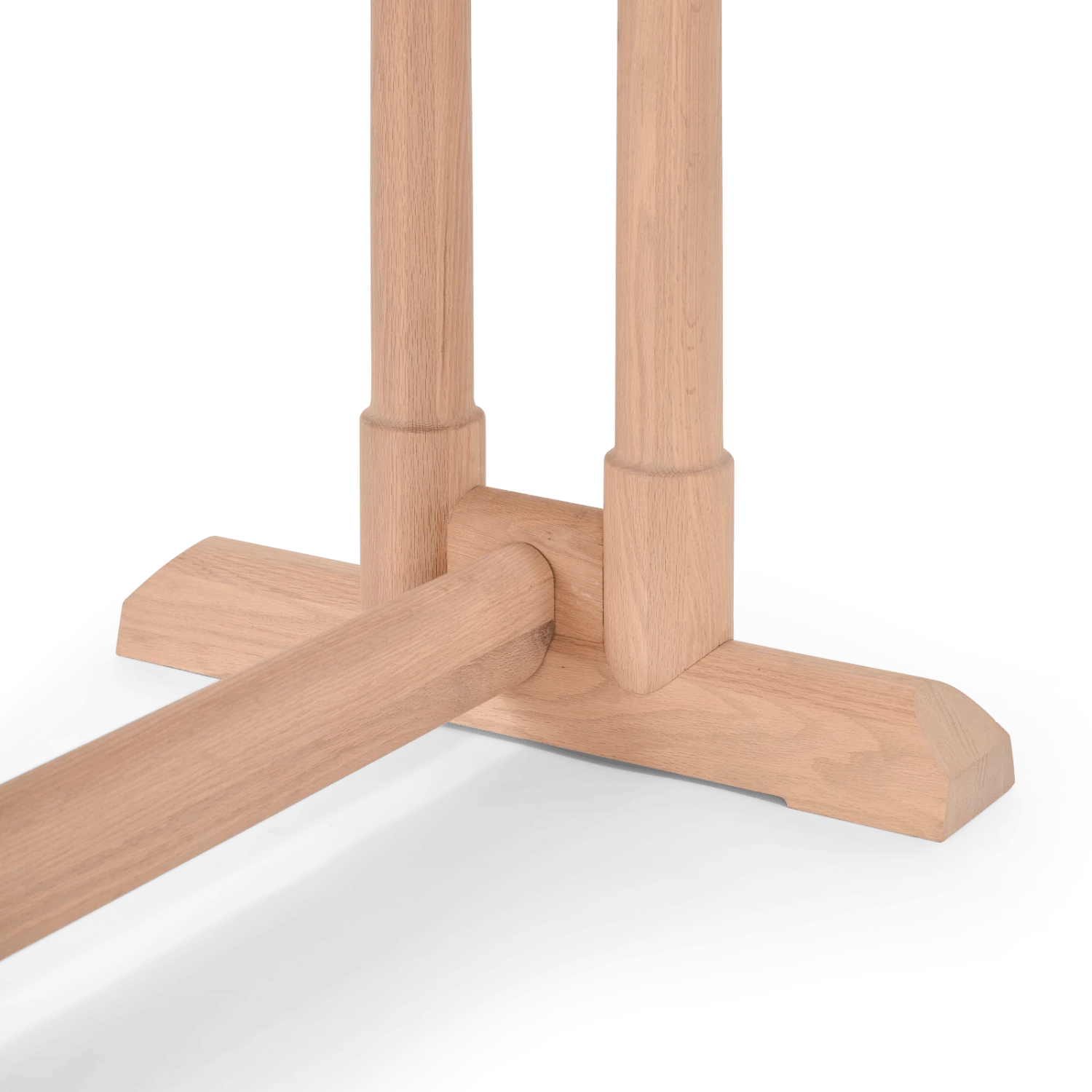 Neptune Battersea 8 Seater Oak Dining Table wood legs detail