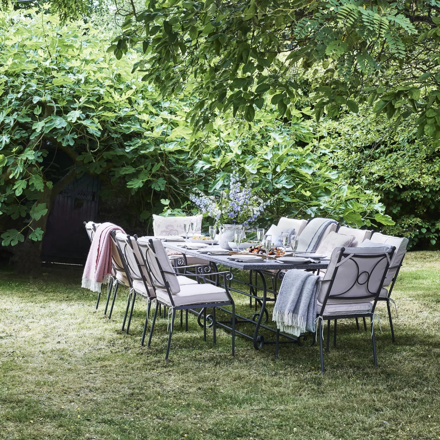 Neptune Seasonal_Garden_Outdoor sofas and relaxed chairs default Cheltenham 10 Seater Metal Garden Dining Set with Granite Top, Natural