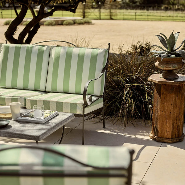 Neptune Seasonal_Garden_Outdoor sofas and relaxed chairs Cheltenham 4 Seater Garden Sofa & Coffee Table Set
