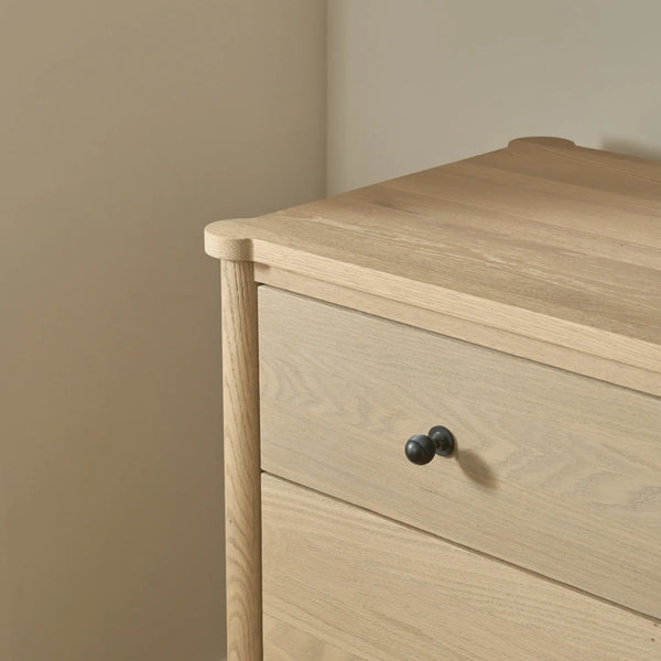 Neptune Furniture_Bedroom furniture_Bedroom casegoods default Frome Large Oak Chest of Drawers