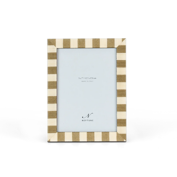 Neptune Accessories_Living accessories_Decorative accessories 5x7in Montpellier Photo Frame, Green & White