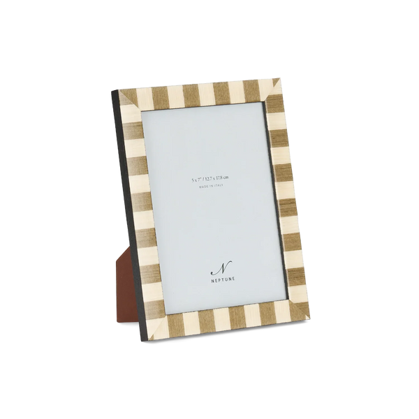 Neptune Accessories_Living accessories_Decorative accessories Montpellier Photo Frame, Green & White