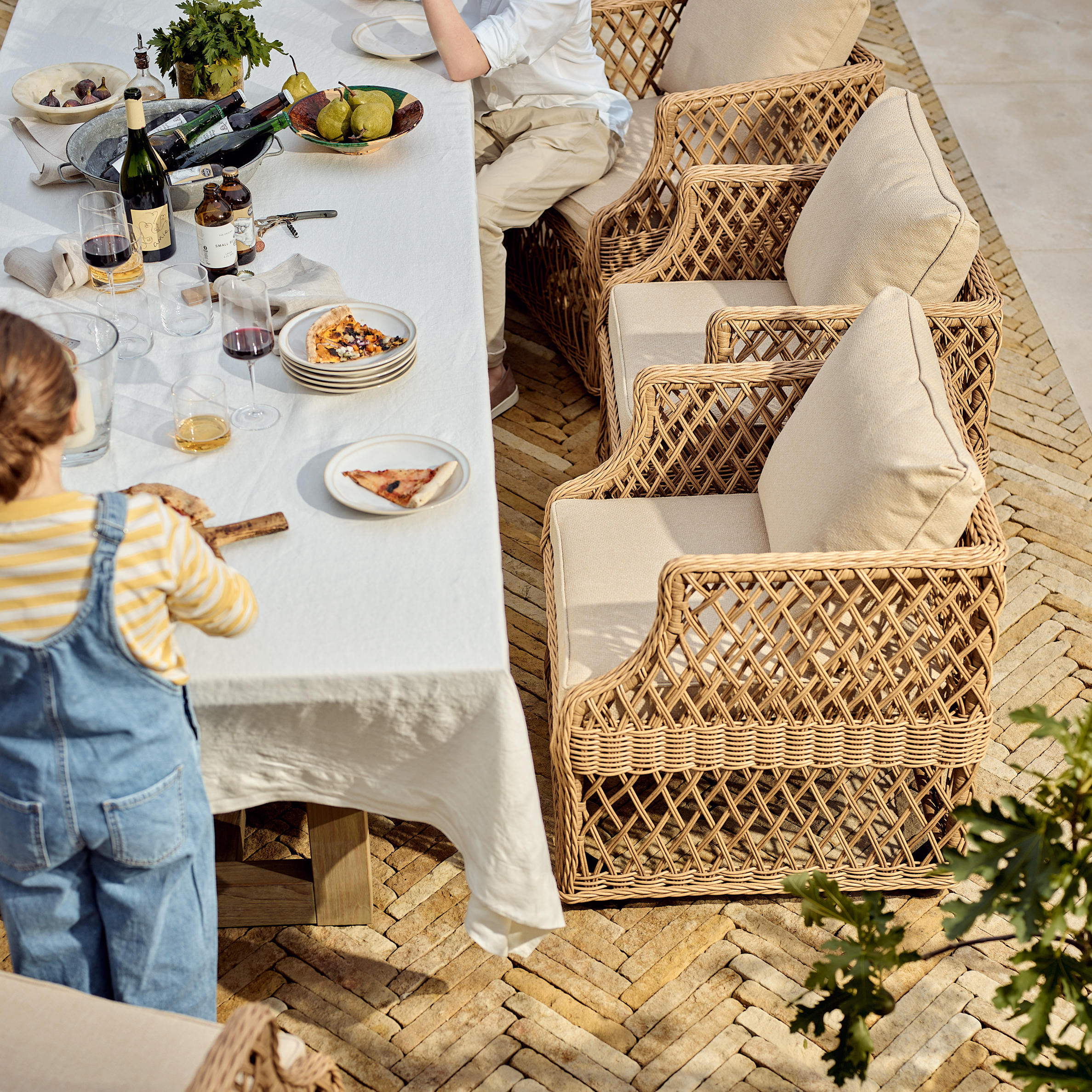 Neptune Chairs Longmeadow Carver Chair