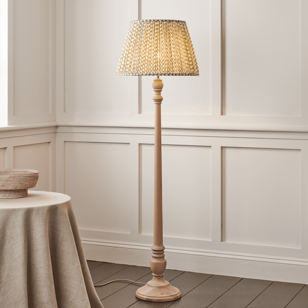 Highgate Floor Lamp, Seasoned Oak – Neptune
