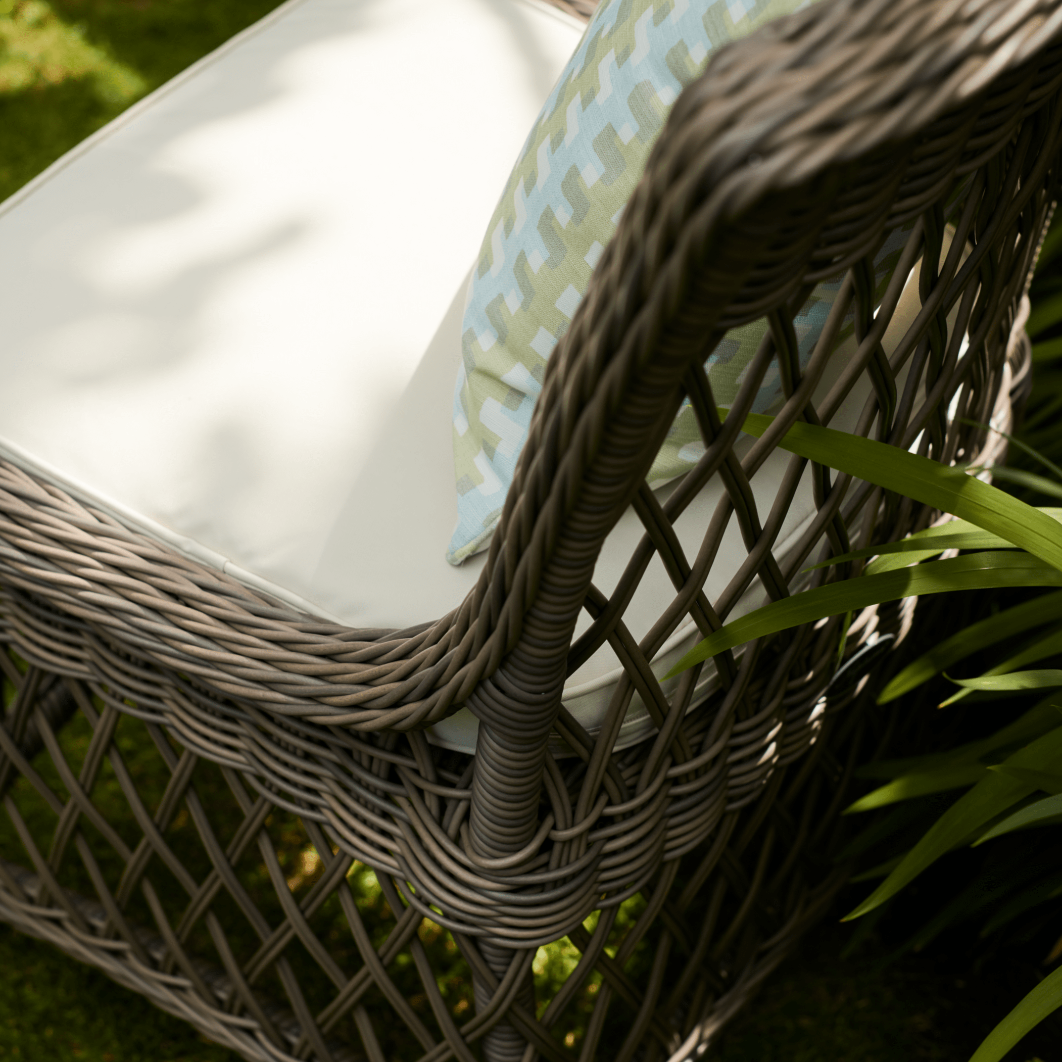 Neptune Garden Sets Harrington 6 Seater Garden Set