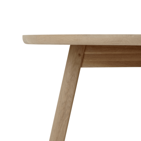 Neptune Furniture_Living & dining furniture_Dining tables default Renewed Wycombe 4 Seater Round Oak Dining Table