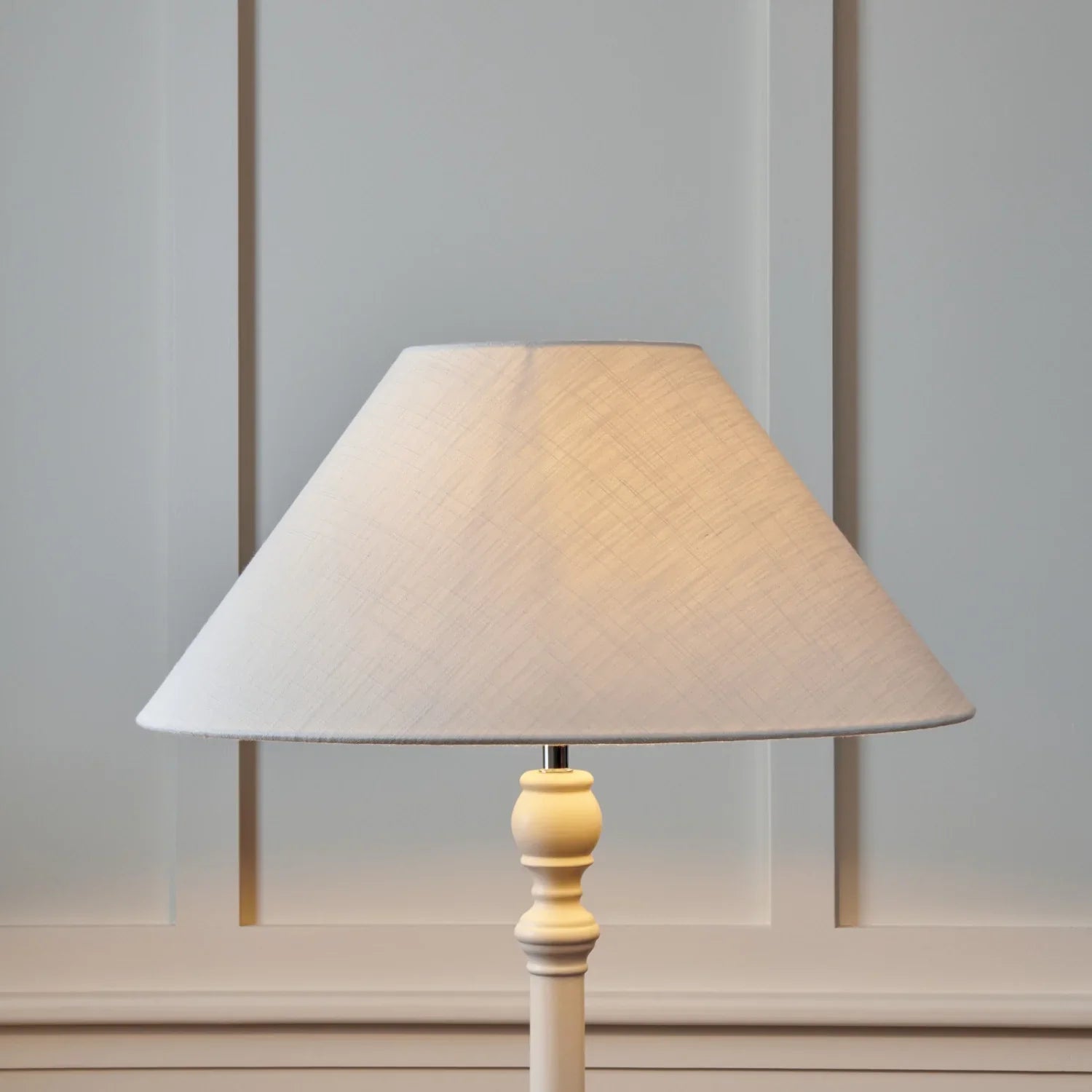 Neptune Accessories_Lighting_Lighting accessories 22in Oliver Linen Coolie Lampshade, Warm White