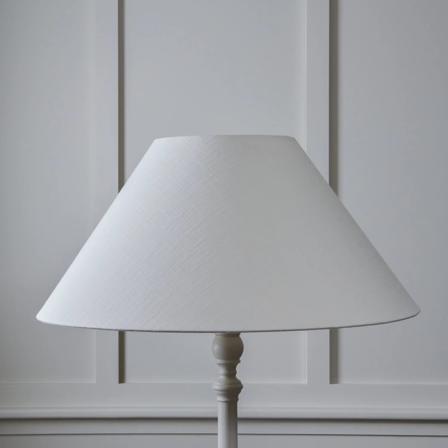 Neptune Accessories_Lighting_Lighting accessories Oliver Linen Coolie Lampshade, Warm White