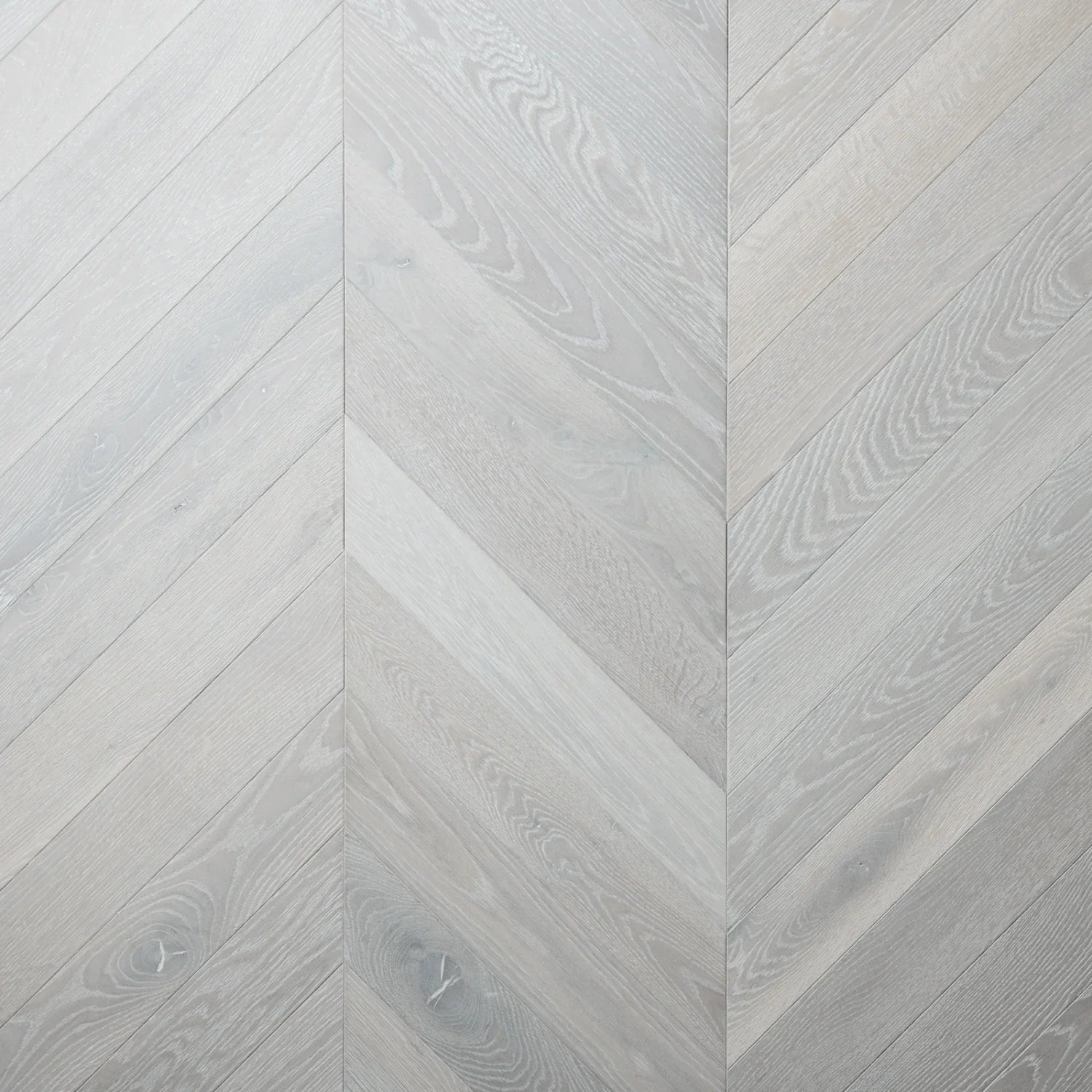 Neptune Decorating_Interior decoration_Flooring & tiles default Savernake Chevron Engineered Oak Flooring 10mm x 90mm, Chalked