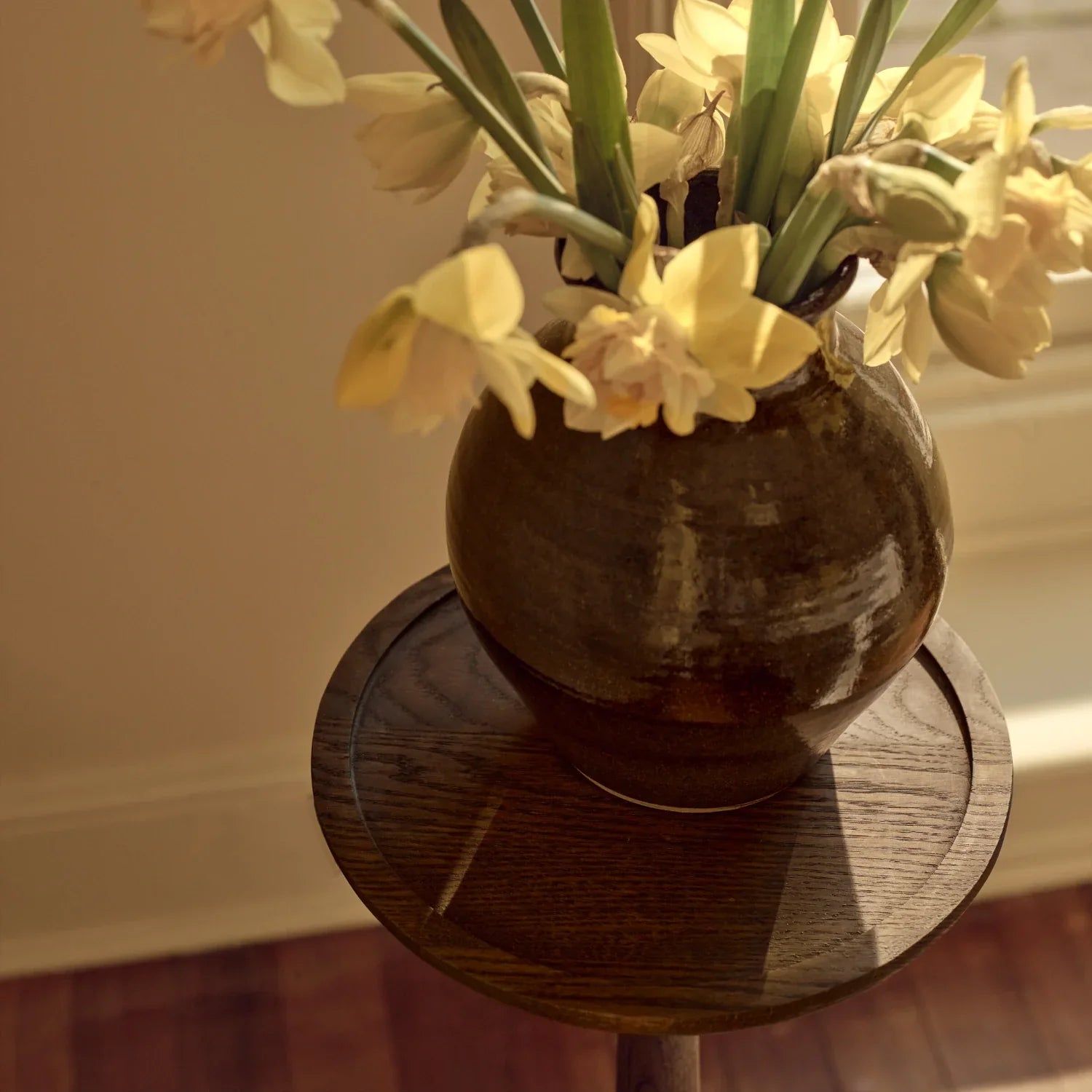 Neptune Furniture_Living & dining furniture_Coffee and side tables default Thornbury Oak Plant Stand, Darkened Oak