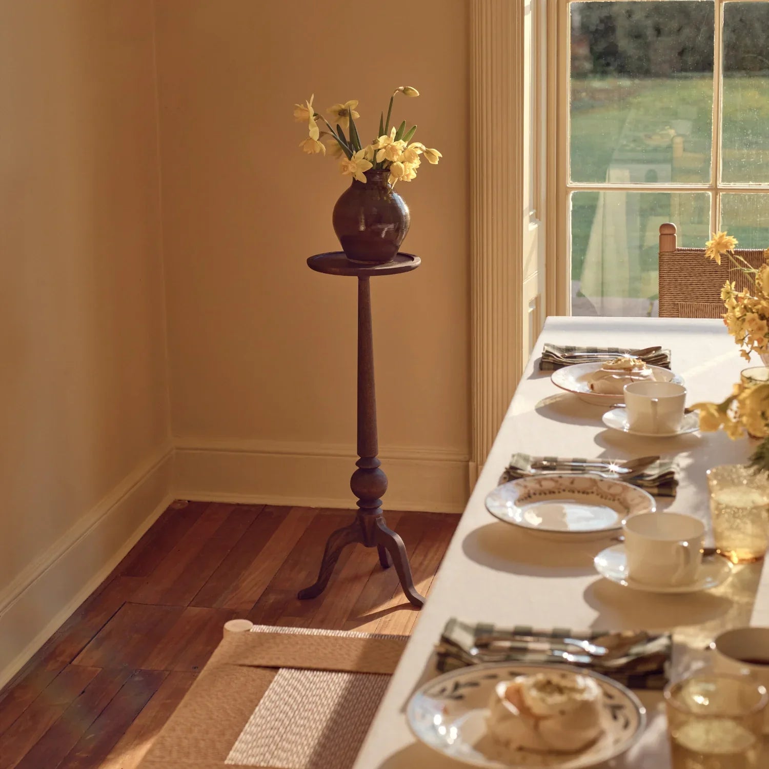 Neptune Furniture_Living & dining furniture_Coffee and side tables default Thornbury Oak Plant Stand, Darkened Oak