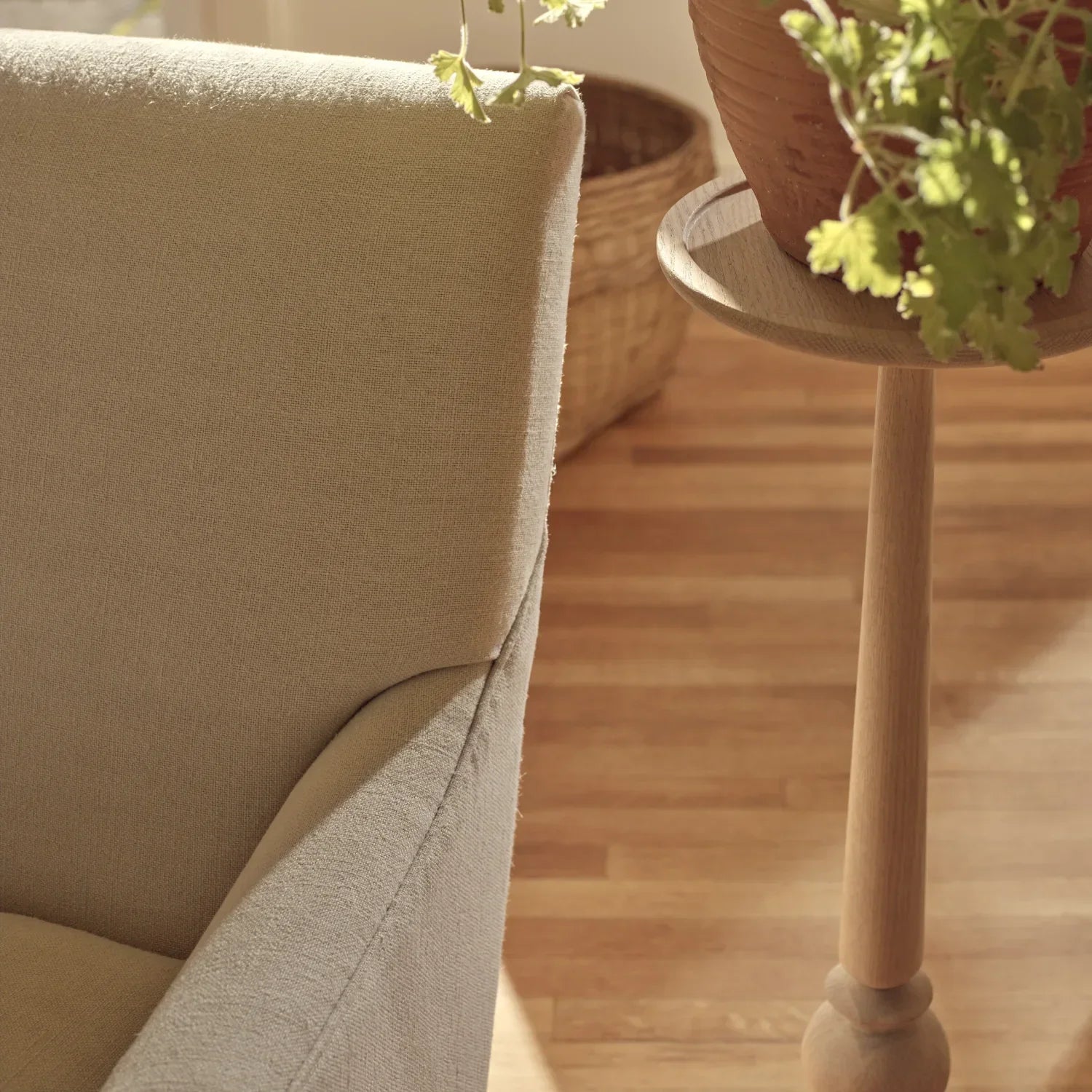 Neptune Furniture_Living & dining furniture_Coffee and side tables default Thornbury Oak Plant Stand, Natural Oak