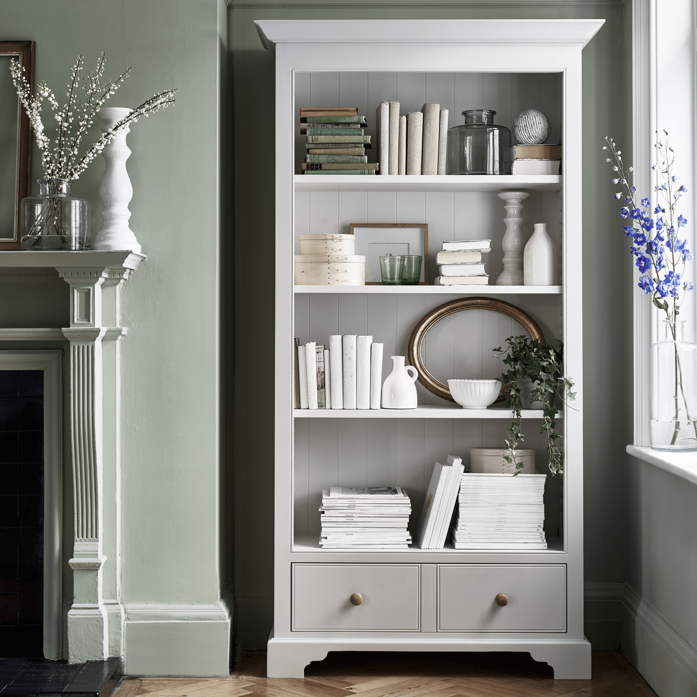 Neptune Bookcases Chichester Full Height Bookcase