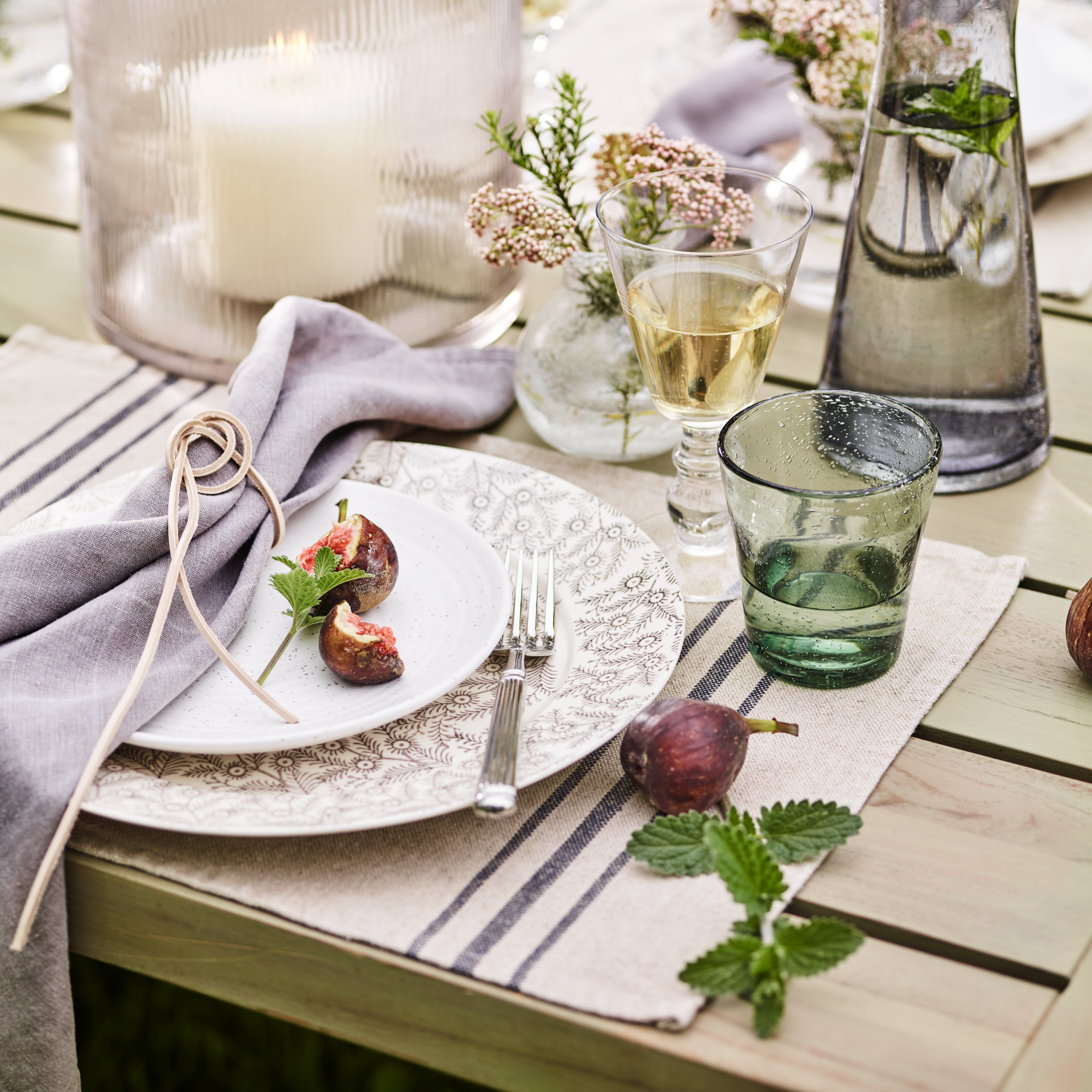 Neptune Garden Sets Pembrey Table & Denham Chairs Set