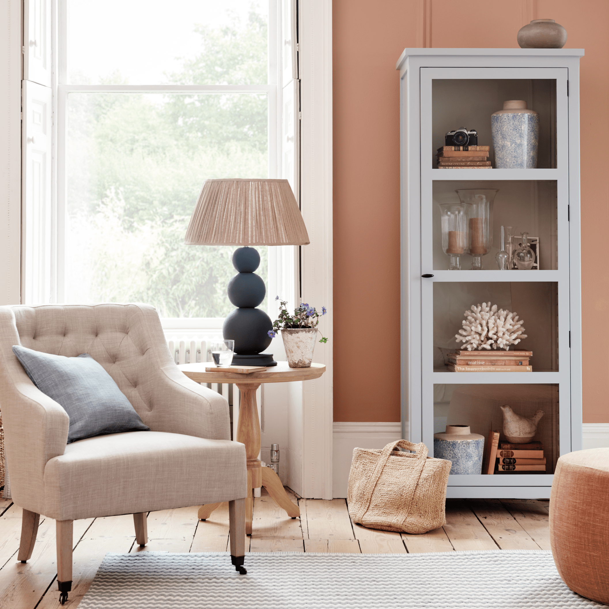 Neptune Storage 0 paint service / Right handed Shepton Glazed Cabinet