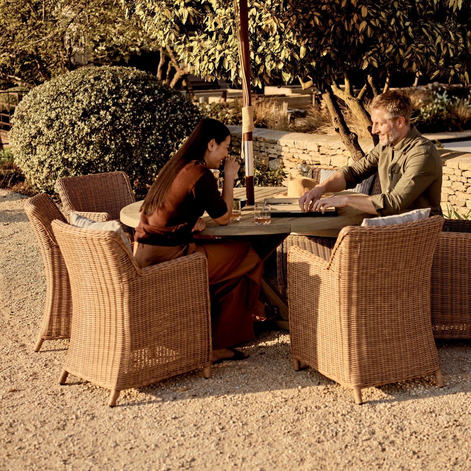 Harmondsworth 6 Seater Round Teak Garden Dining Table