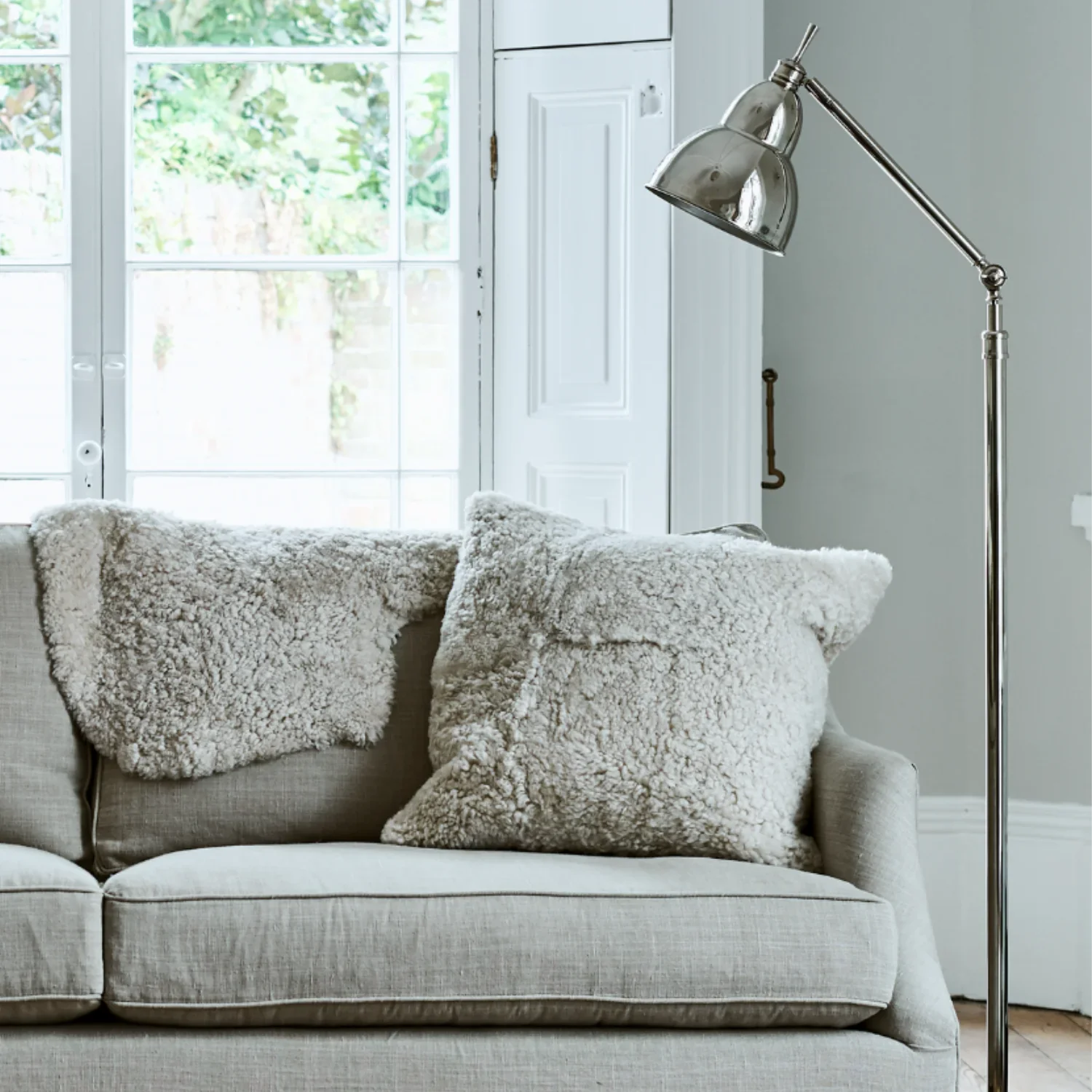 Tussock Sheepskin Cushion – Neptune