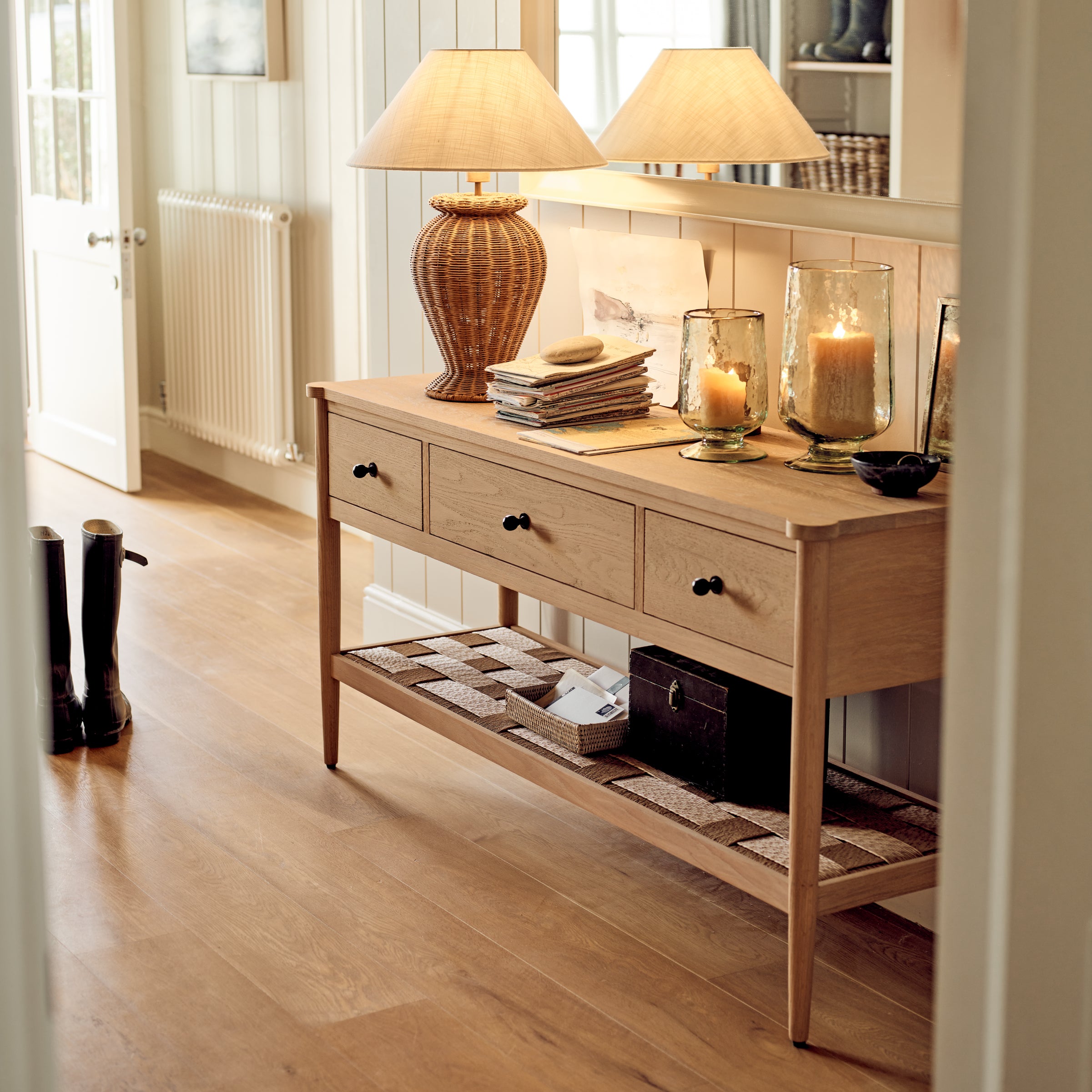 Frome Oak Console Table, Natural Oak – Neptune