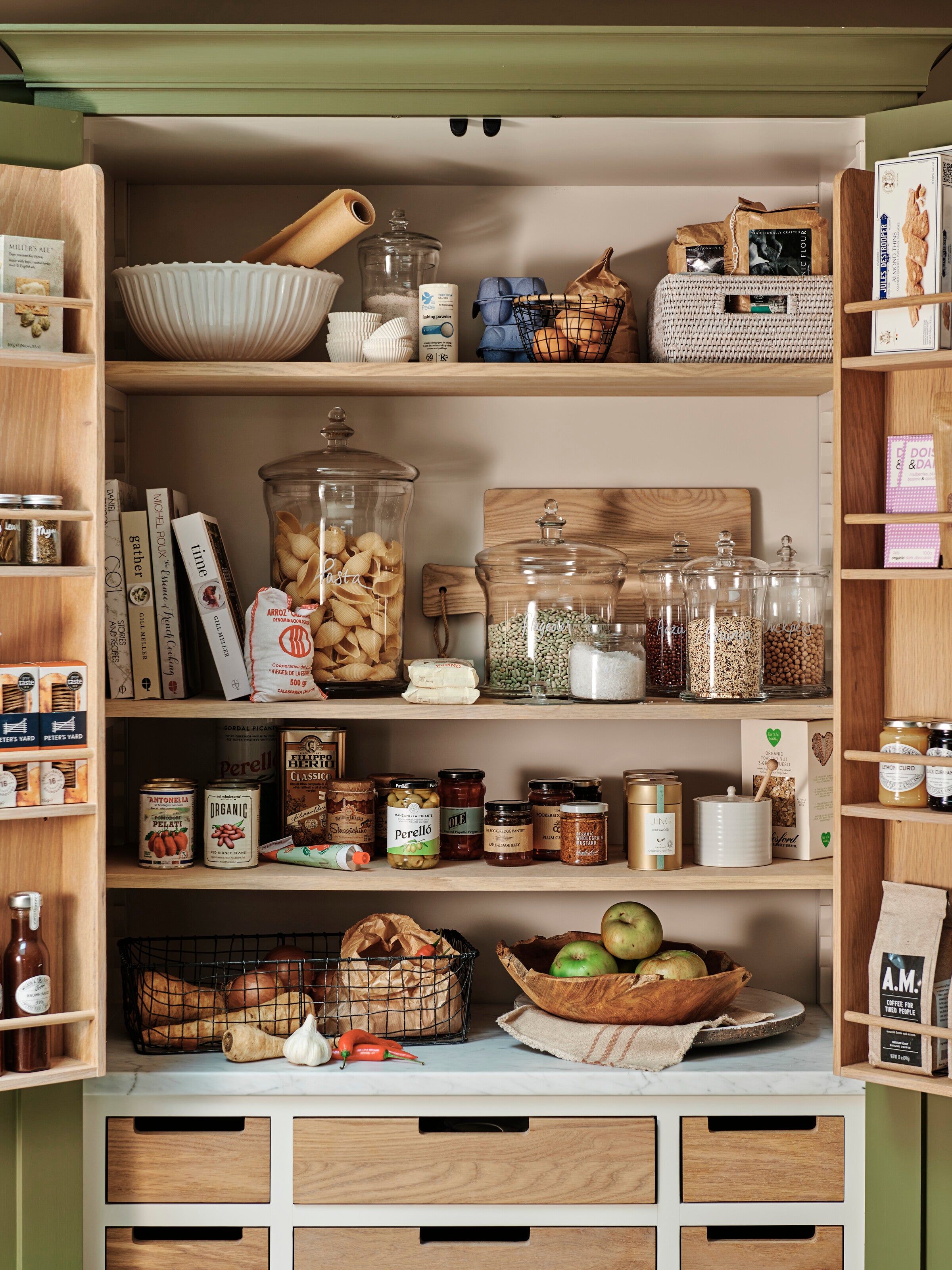 Stand alone shop kitchen larder