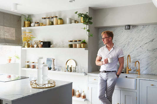 A reconfigured sixties apartment in central London