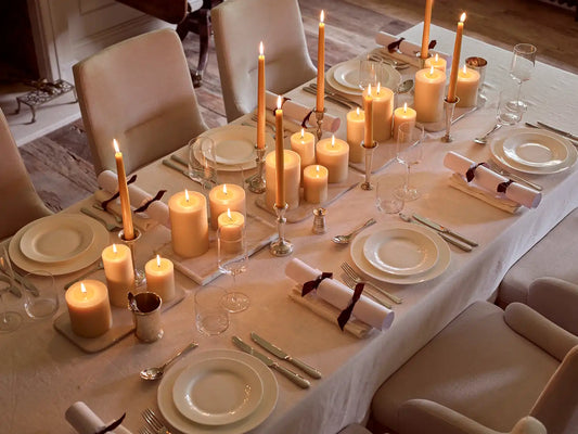 How to create a memorable Christmas table setting