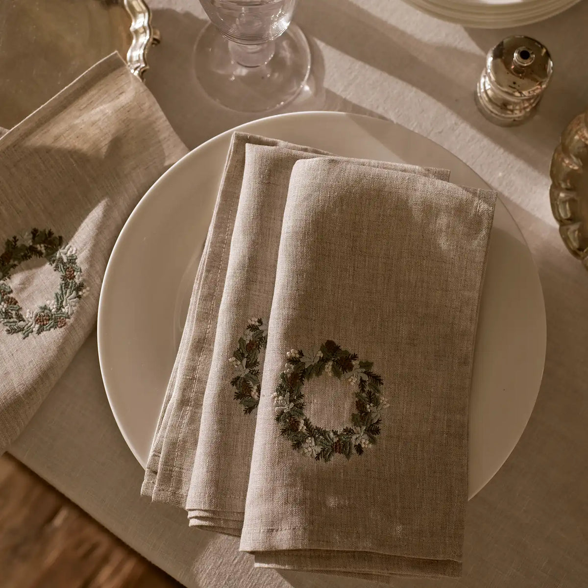 Christmas table decorations