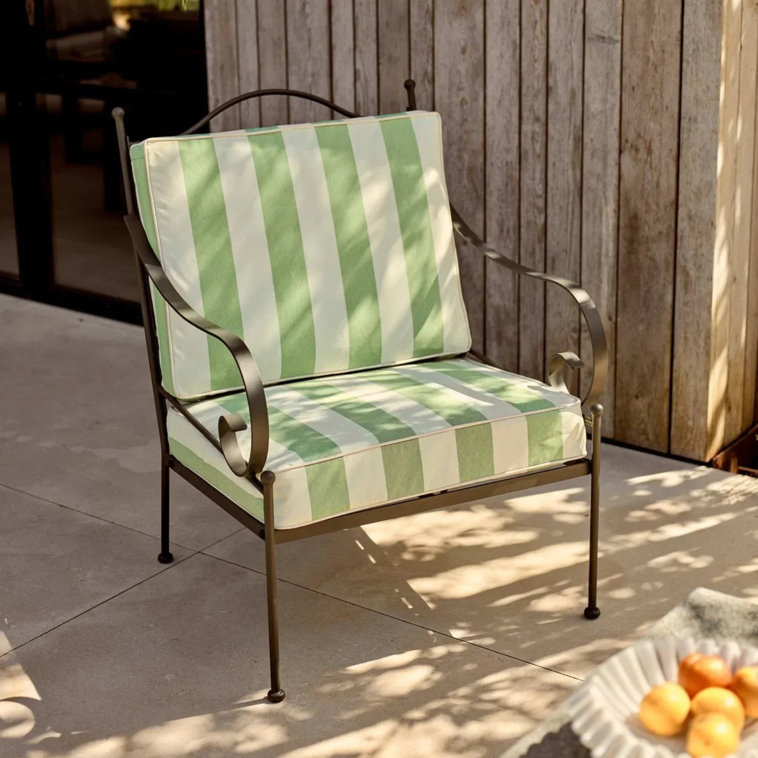 Neptune Seasonal_Garden_Outdoor sofas and relaxed chairs default Cheltenham 4 Seater Metal Garden Sofa Set with Granite Top Coffee Table, Green Stripe