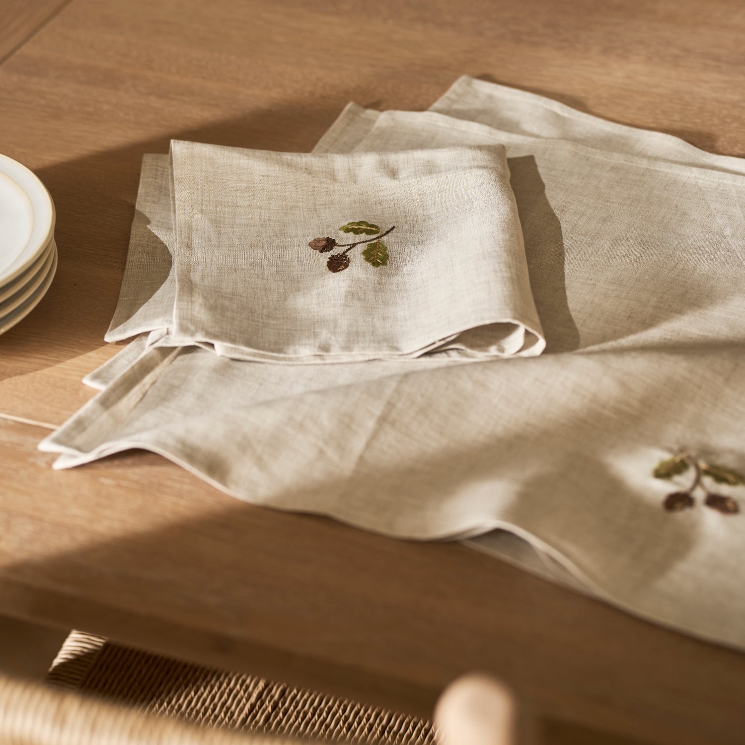 Neptune Accessories_Tabletop_Table linens default Acorn Embroidered Linen Napkins, Set of 4