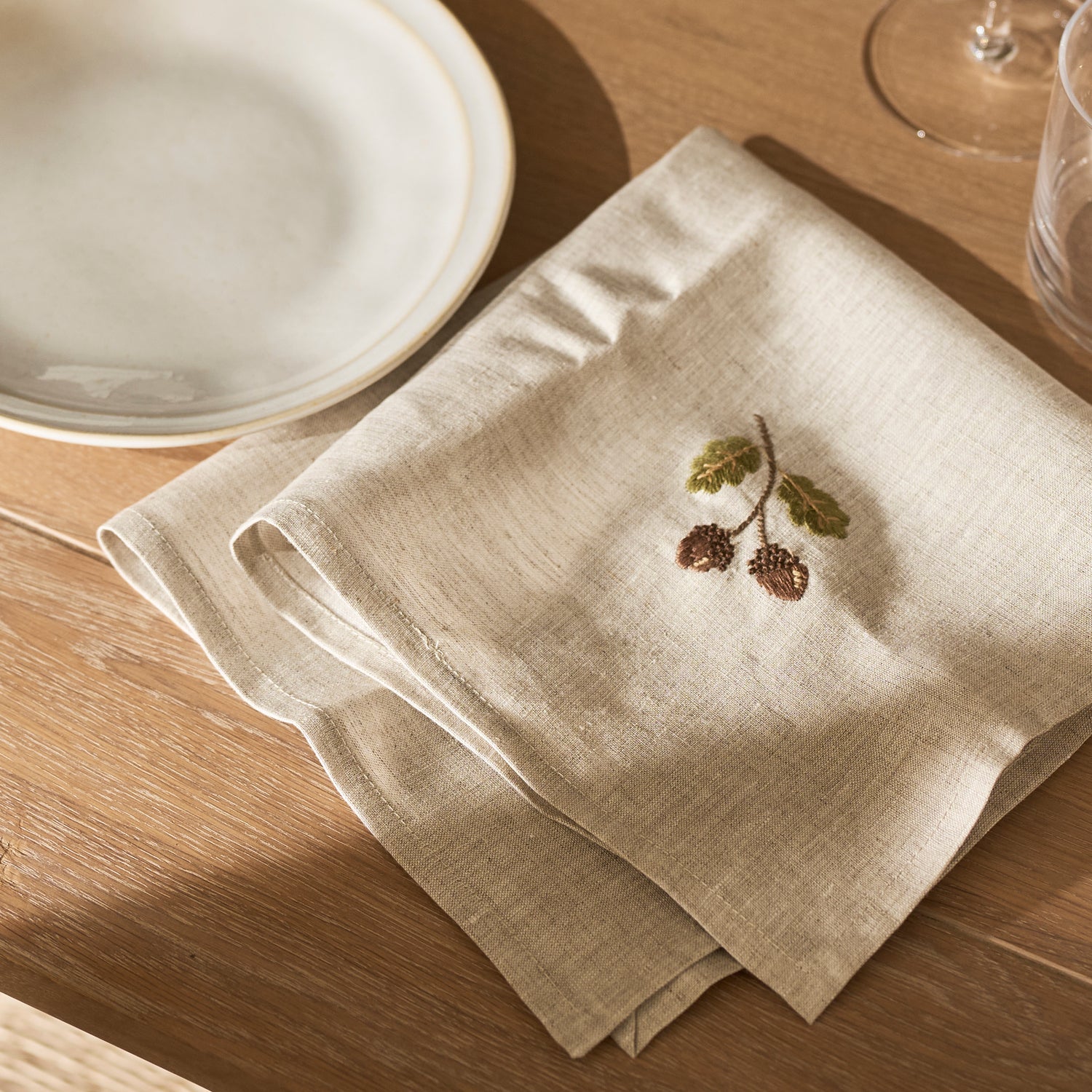 Neptune Accessories_Tabletop_Table linens default Acorn Embroidered Linen Napkins, Set of 4