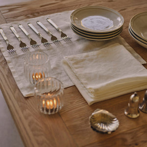 Arundel Rectangular Oak Dining Table – Neptune