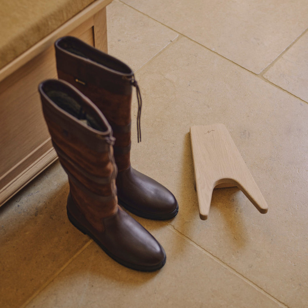 Oak Boot Jack – Neptune