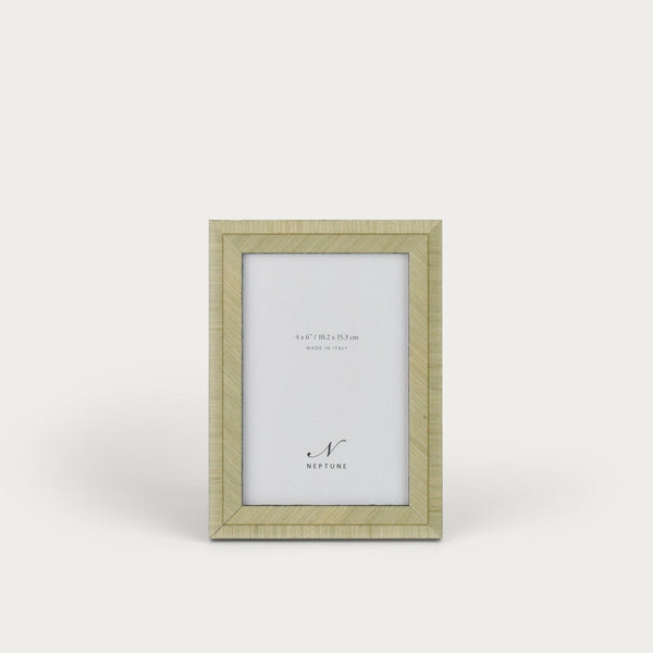 Neptune Accessories_Living accessories_Decorative accessories default Montpellier 4x6 Photo Frame, Light Green