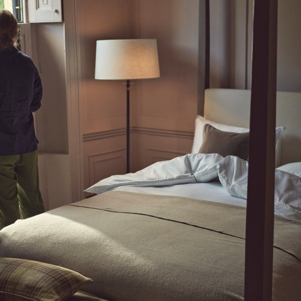 Neptune Furniture_Bedroom furniture_Beds & headboards Wardley Four Poster Bed, Painted