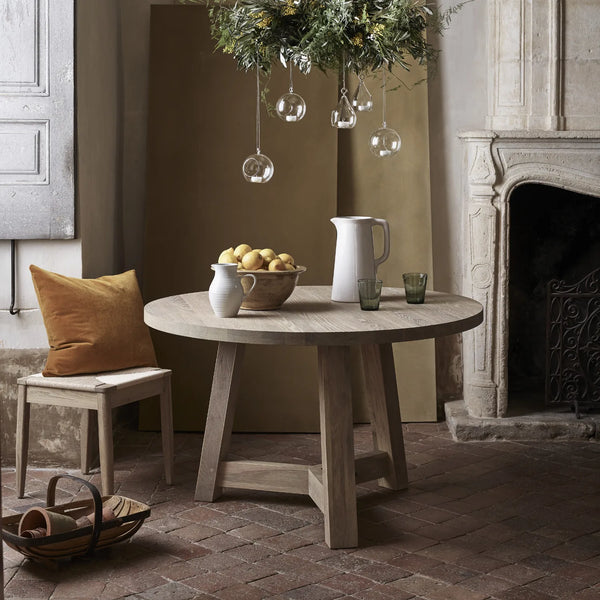 Neptune Furniture_Living & dining furniture_Dining tables default Arundel 4 Seater Round Oak Dining Table