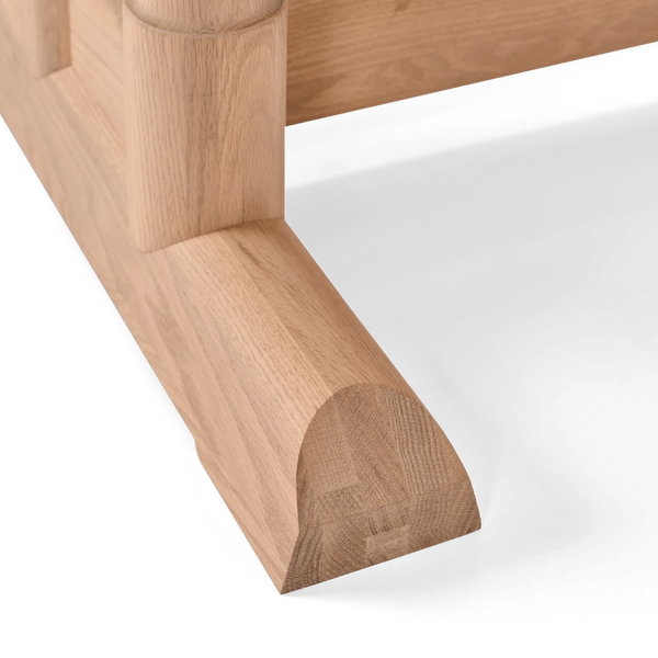 Neptune Battersea 8 Seater Oak Dining Table wood leg detail