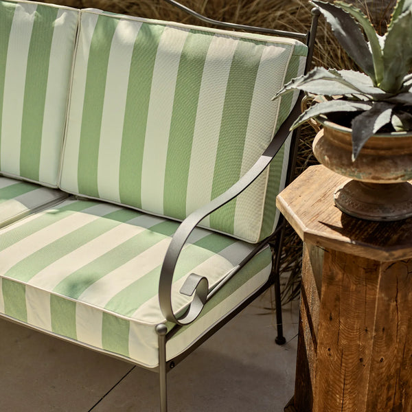 Neptune Seasonal_Garden_Outdoor sofas and relaxed chairs Cheltenham 4 Seater Garden Sofa & Coffee Table Set