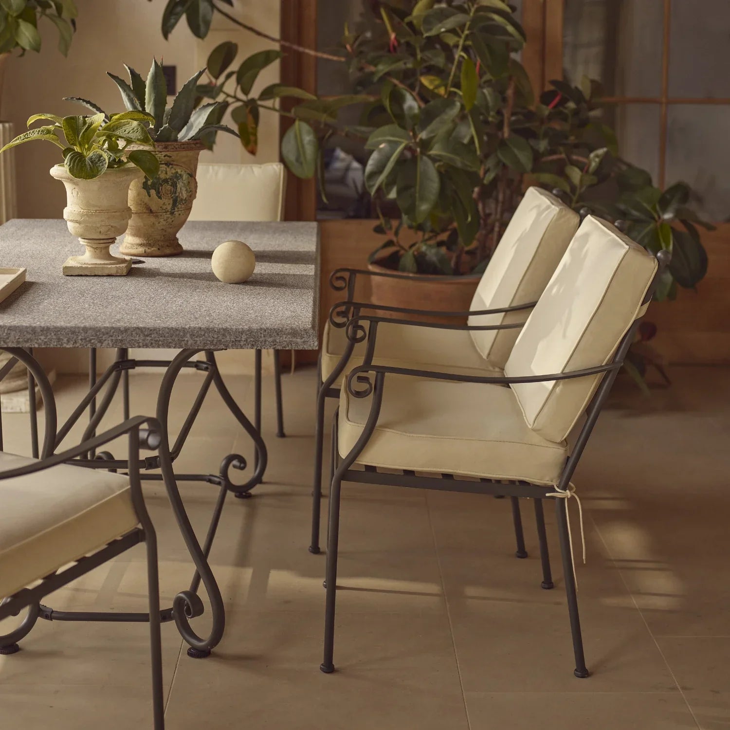 Neptune Seasonal_Garden_Outdoor sofas and relaxed chairs default Cheltenham 6 Seater Metal Garden Dining Set with Granite Top, Natural