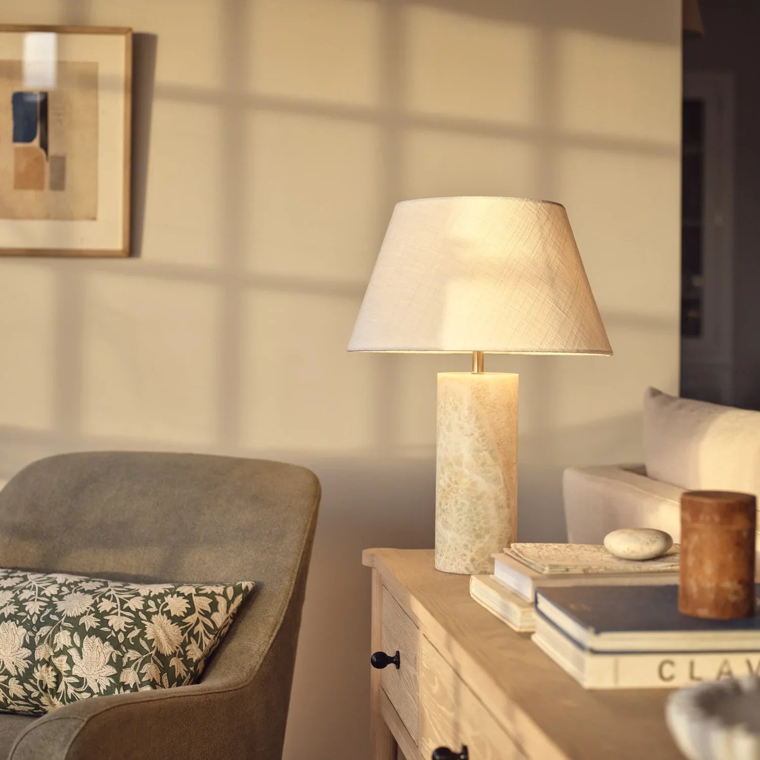 Neptune Accessories_Lighting_Table lamps Henry 15" Warm White Delphi Onyx Table Lamp