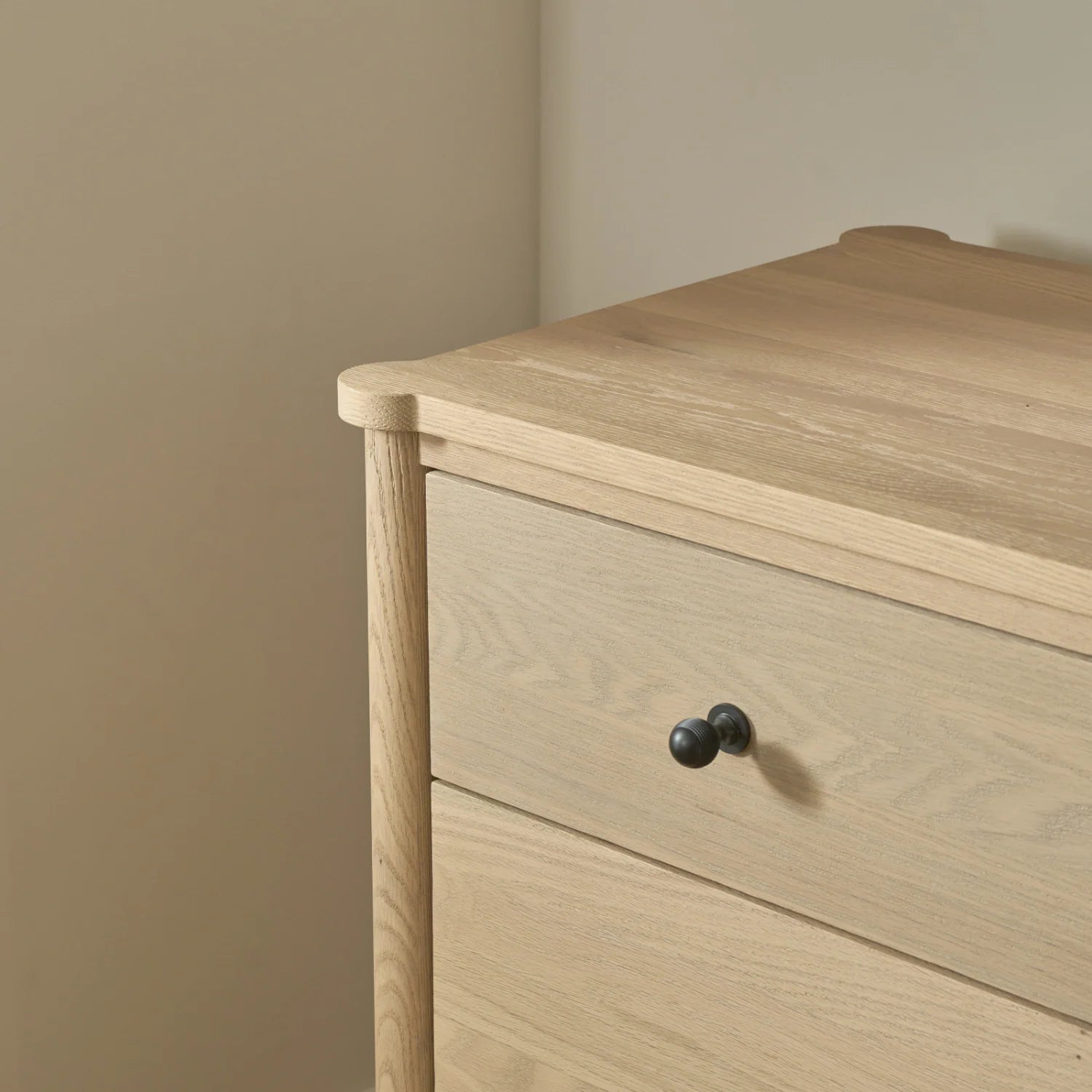 Neptune Furniture_Bedroom furniture_Bedroom casegoods default Frome Large Oak Chest of Drawers