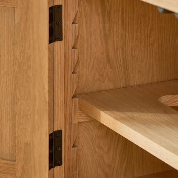 Henley 5ft Oak TV Cabinet