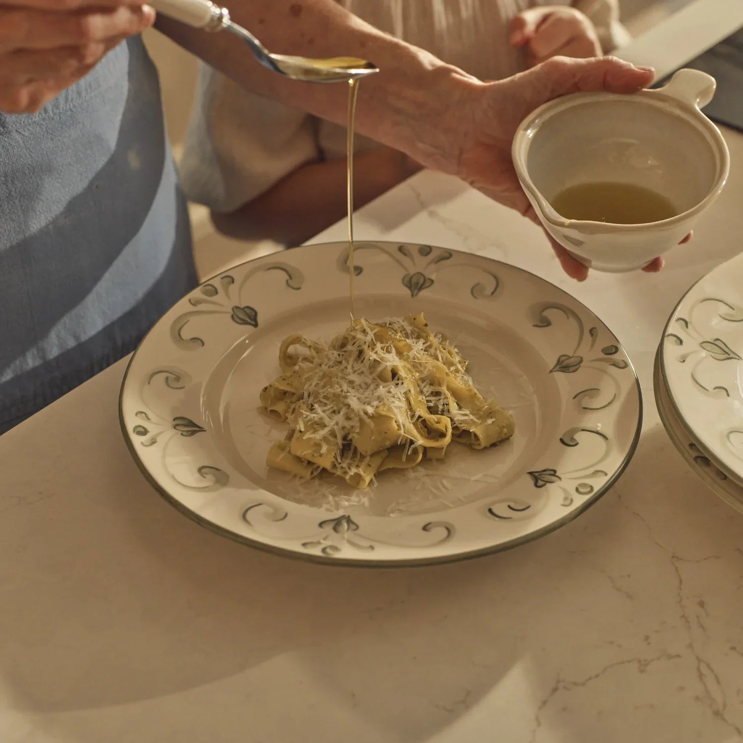 Neptune Accessories_Tabletop_Dinnerware default Lamorna Green Dinner Plate