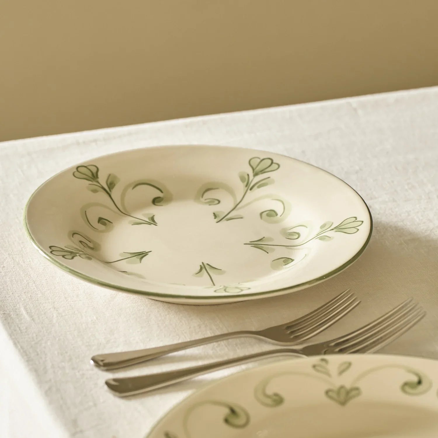 Neptune Accessories_Tabletop_Dinnerware default Lamorna Green Side Plate