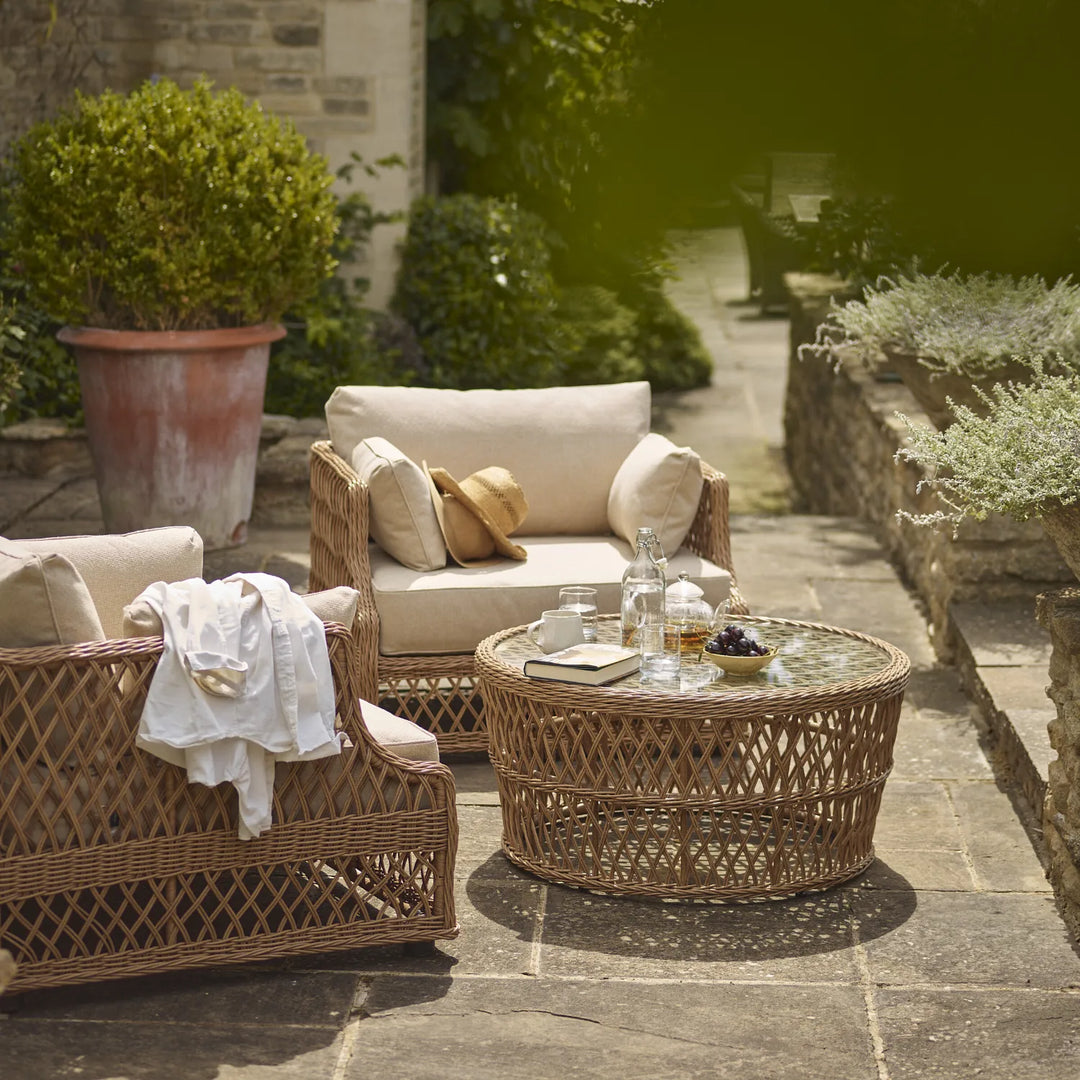 Longmeadow Round Wicker Garden Coffee Table – Neptune