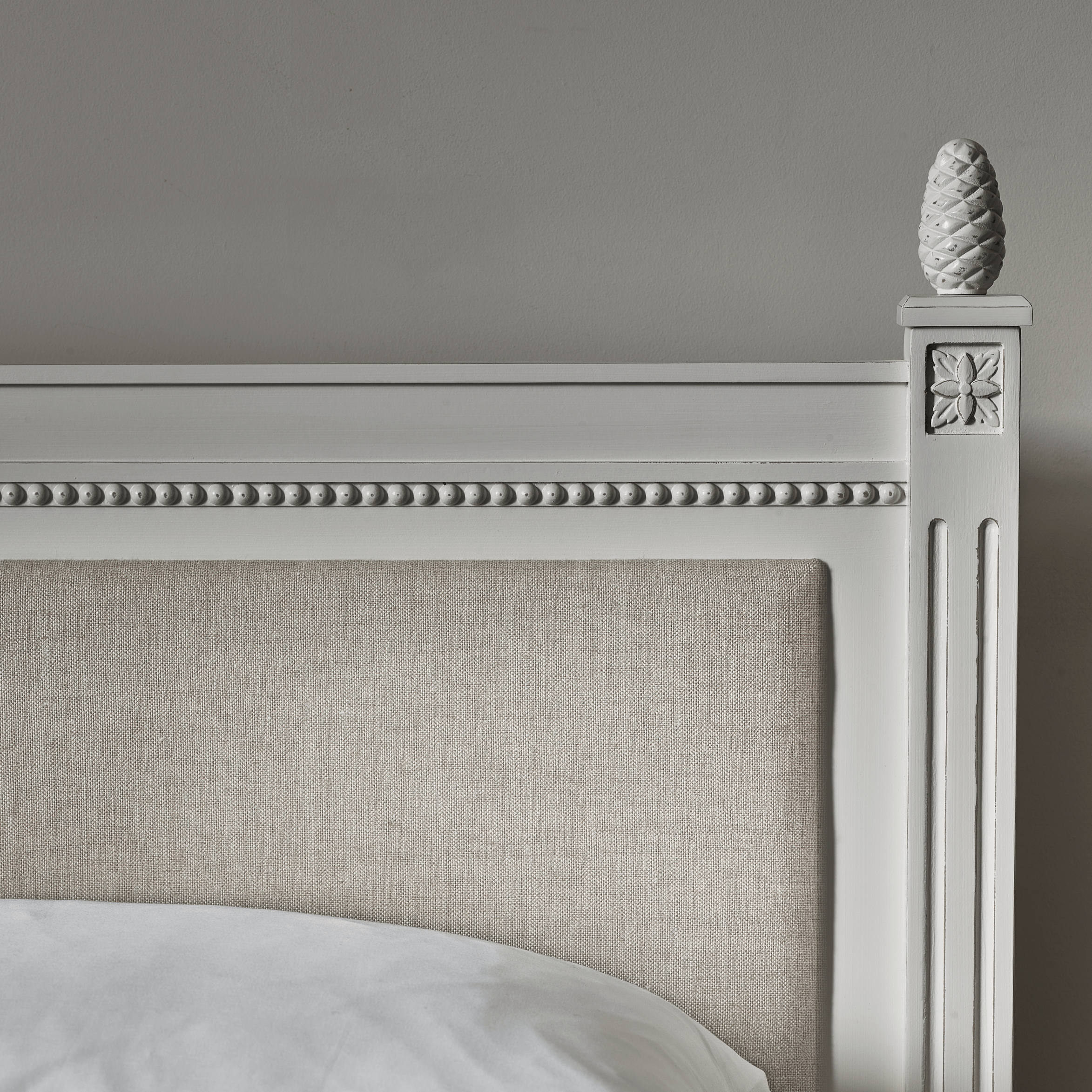 Neptune Beds Larsson Bed